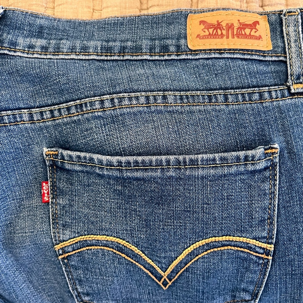 Levi's Women's Blue Denim Jeans